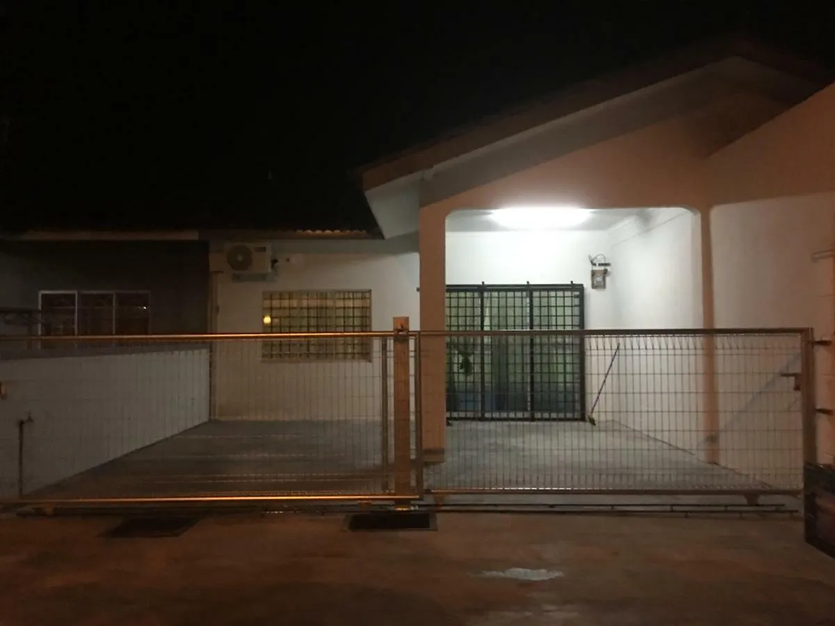 Taman Rambai Utama Homestay contacts